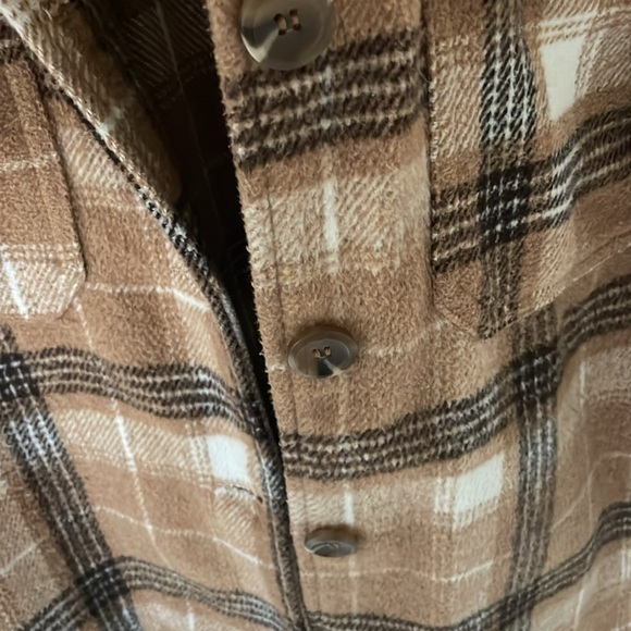 Paper Crane Wool-Blend Button Down Khaki Plaid Shacket - Picture 6 of 8